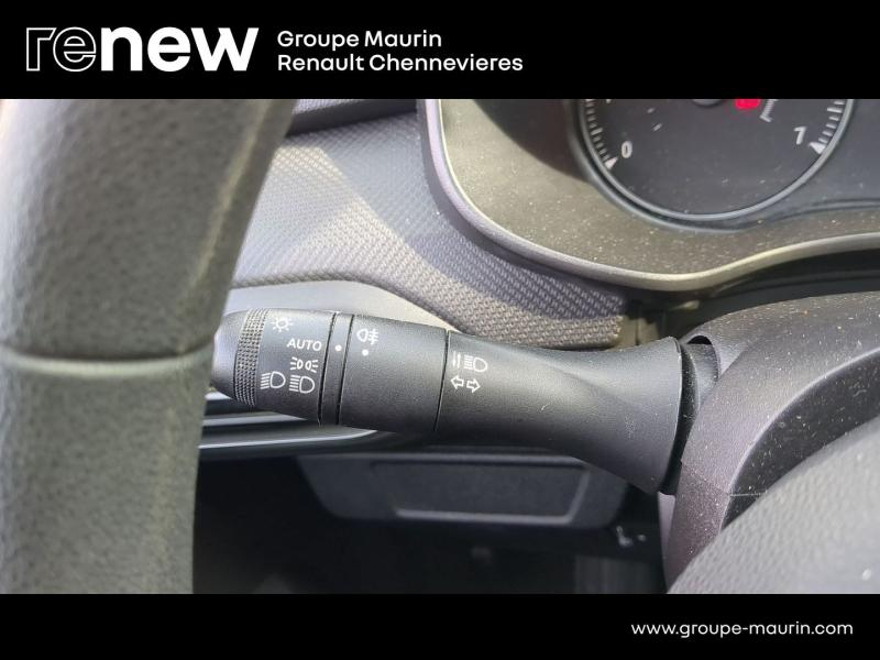 Photo 17 de l’annonce de DACIA Sandero d’occasion à vendre à CHENNEVIÈRES-SUR-MARNE