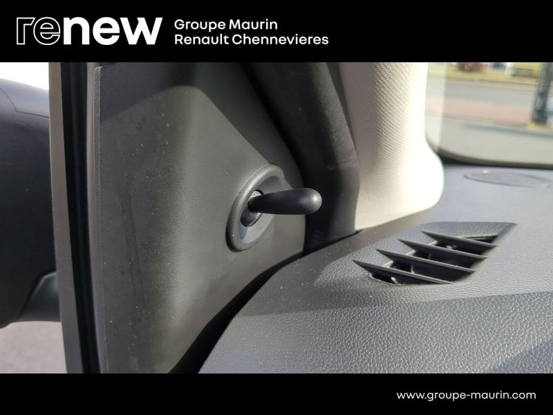 Photo 20 de l’annonce de DACIA Sandero d’occasion à vendre à CHENNEVIÈRES-SUR-MARNE