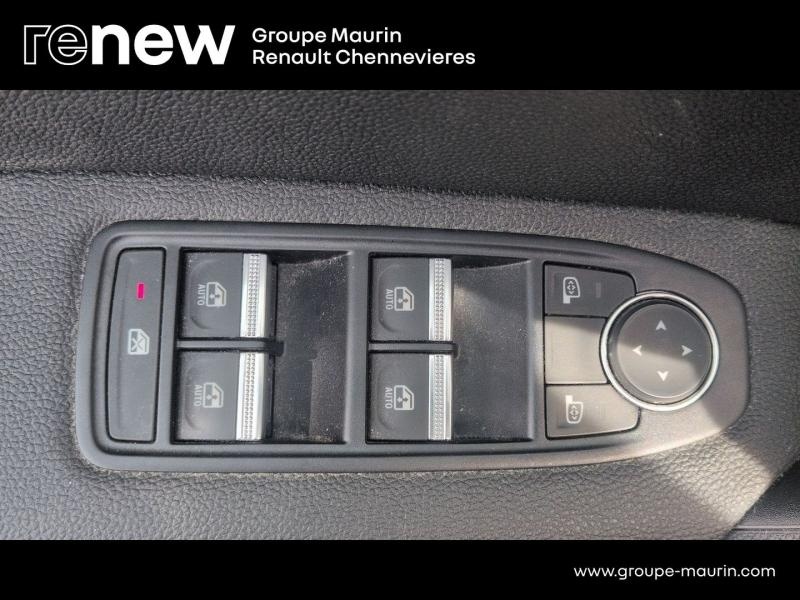 Photo 16 de l’annonce de RENAULT Captur d’occasion à vendre à CHENNEVIÈRES-SUR-MARNE