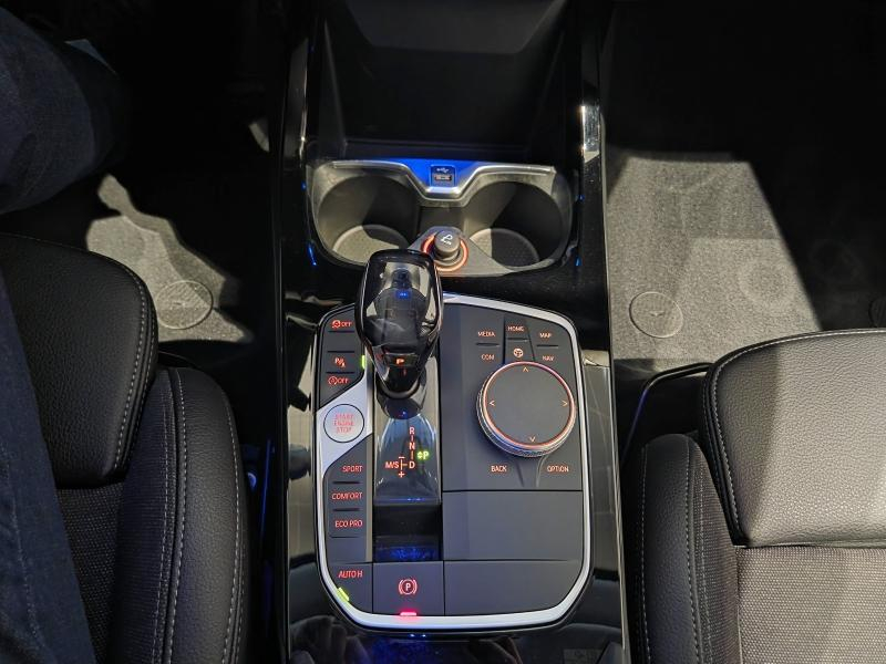 Photo 10 de l’annonce de BMW Série 1 d’occasion à vendre à AUBIÈRE