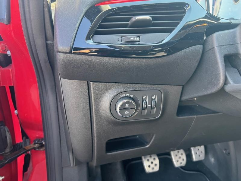 Photo 13 de l’annonce de OPEL Corsa d’occasion à vendre à TOULON