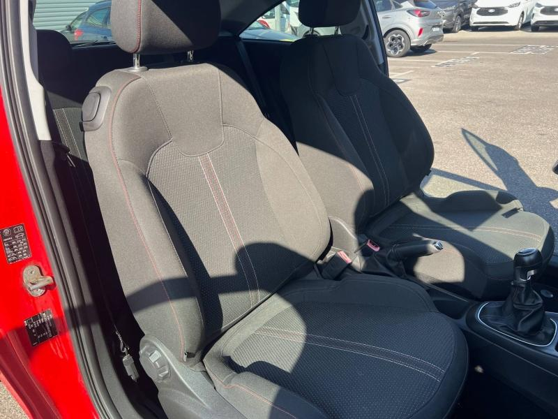 Photo 19 de l’annonce de OPEL Corsa d’occasion à vendre à TOULON