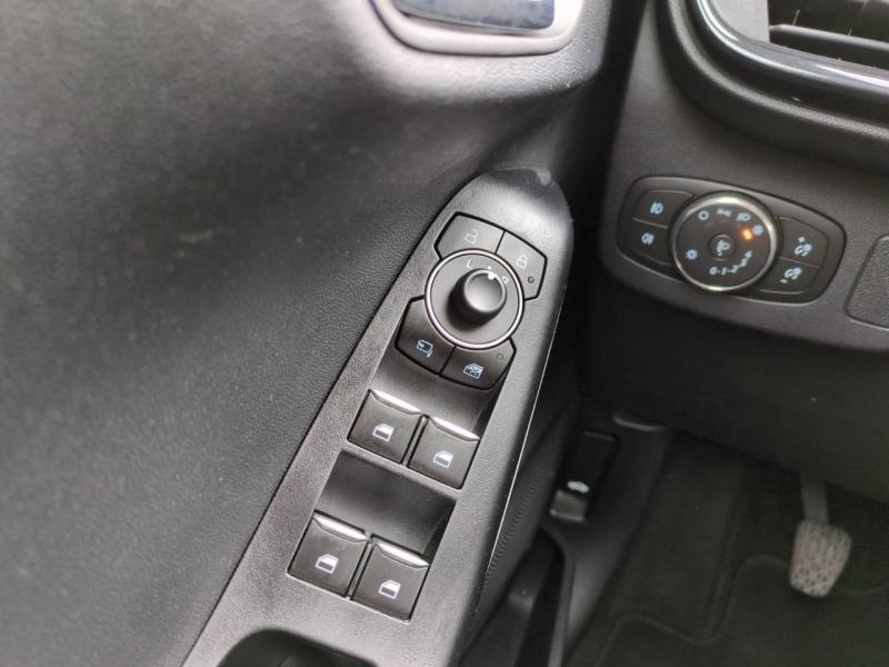 Photo 13 de l’annonce de FORD Puma d’occasion à vendre à NÎMES