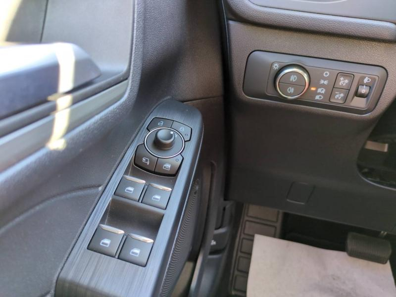 Photo 15 de l’annonce de FORD Kuga d’occasion à vendre à NÎMES