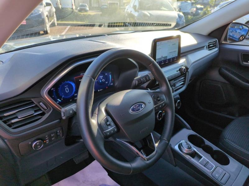 Photo 16 de l’annonce de FORD Kuga d’occasion à vendre à NÎMES