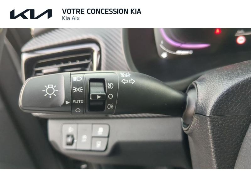 Photo 19 de l’annonce de KIA Stonic d’occasion à vendre à AIX-EN-PROVENCE