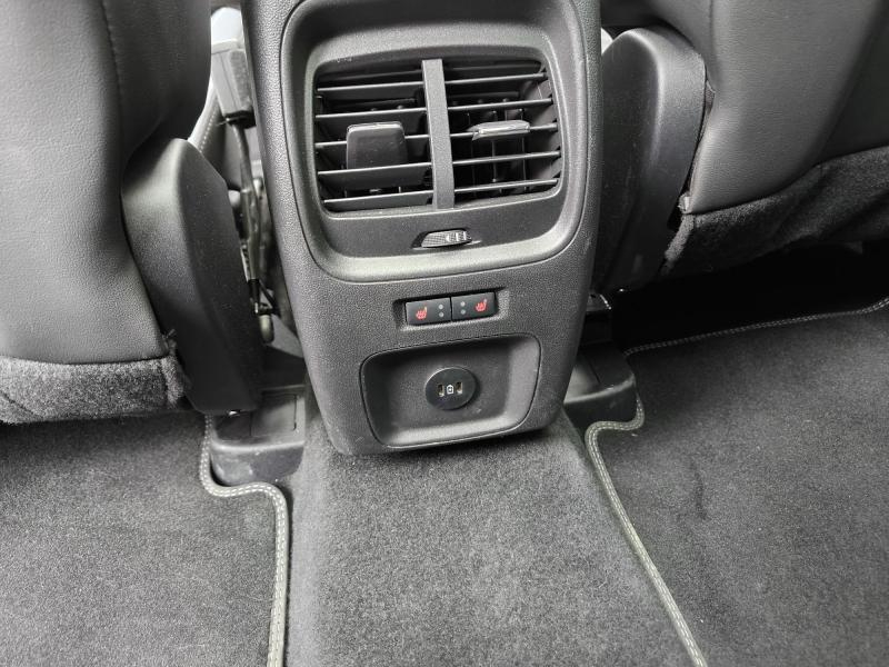 Photo 13 de l’annonce de FORD Kuga d’occasion à vendre à SALLANCHES