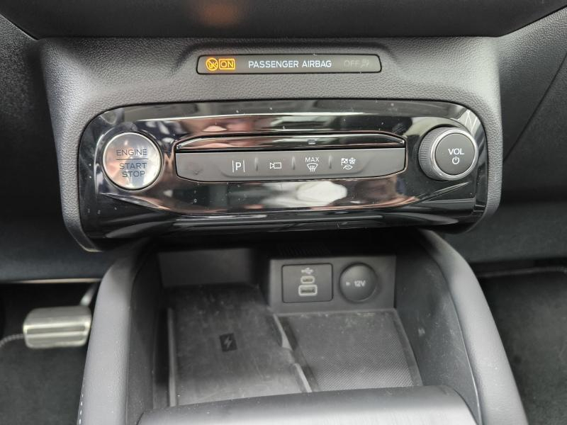 Photo 20 de l’annonce de FORD Kuga d’occasion à vendre à SALLANCHES