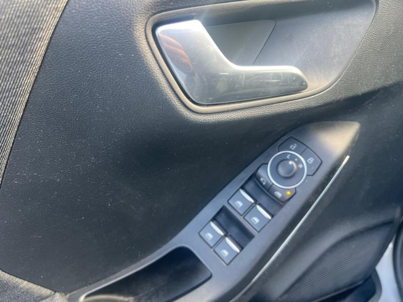 Photo 18 de l’annonce de FORD Puma d’occasion à vendre à TOULON