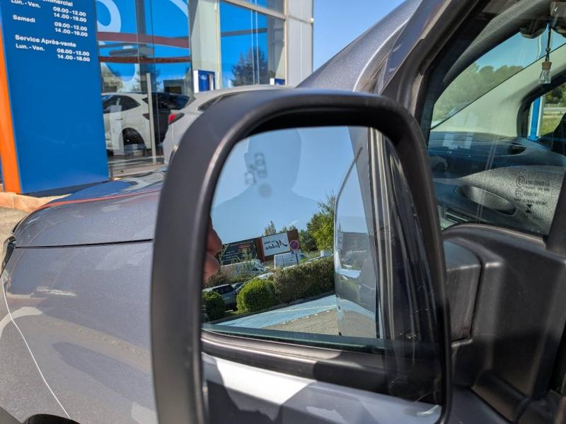 Photo 16 de l’annonce de CITROEN Berlingo Van VUL d’occasion à vendre à VITROLLES