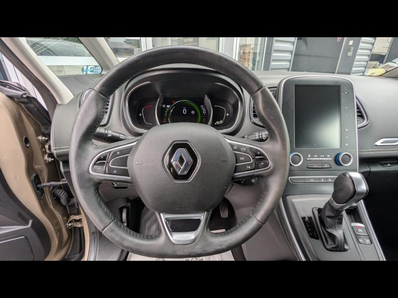 Photo 17 de l’annonce de RENAULT Scenic d’occasion à vendre à ANNEMASSE