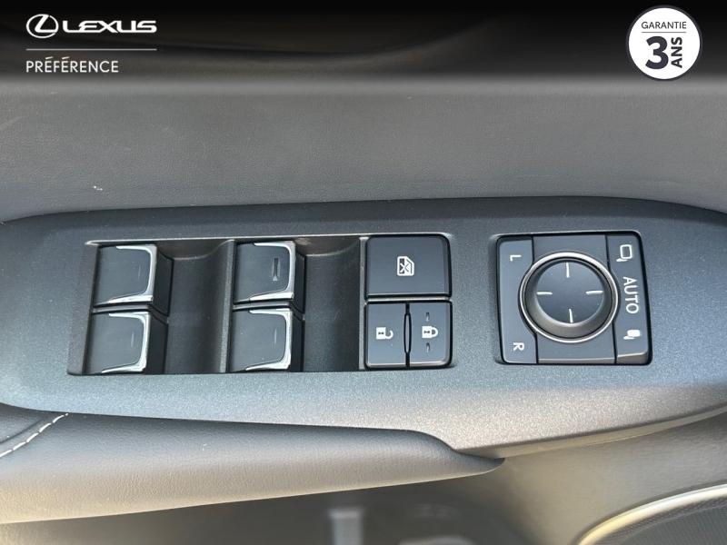 Photo 12 de l’annonce de LEXUS NX d’occasion à vendre à MONTFAVET