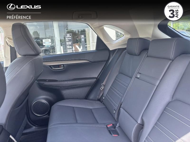 Photo 14 de l’annonce de LEXUS NX d’occasion à vendre à MONTFAVET