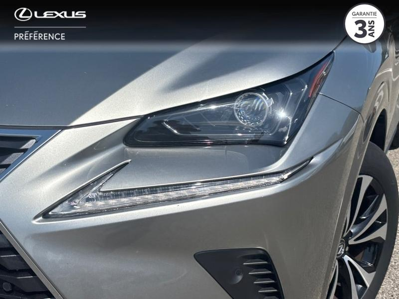 Photo 16 de l’annonce de LEXUS NX d’occasion à vendre à MONTFAVET