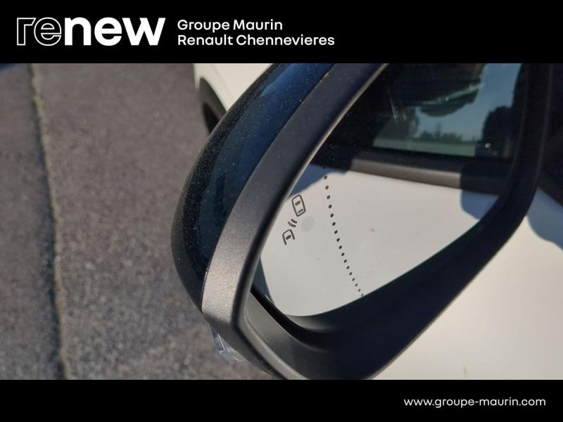 Photo 14 de l’annonce de RENAULT Megane d’occasion à vendre à CHENNEVIÈRES-SUR-MARNE