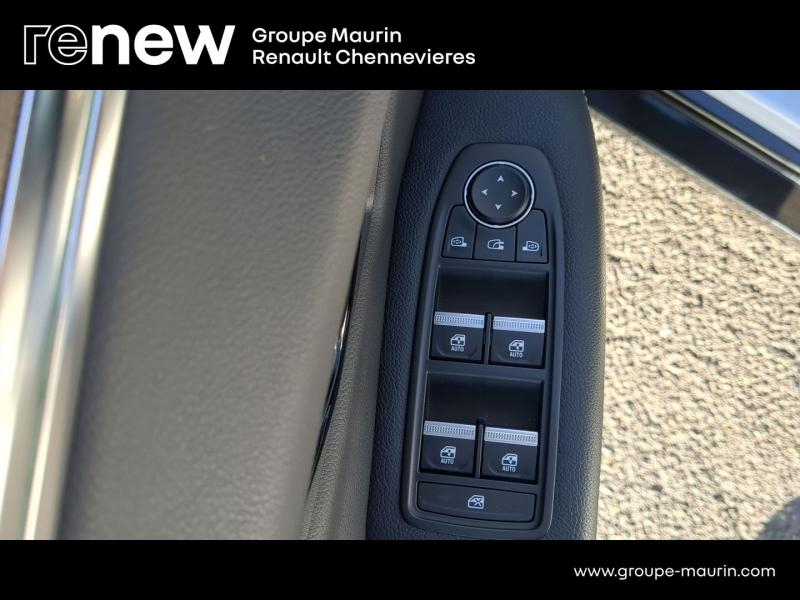 Photo 15 de l’annonce de RENAULT Megane d’occasion à vendre à CHENNEVIÈRES-SUR-MARNE