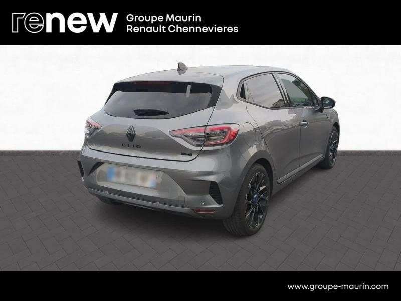 Photo 5 de l’annonce de RENAULT Clio d’occasion à vendre à CHENNEVIÈRES-SUR-MARNE