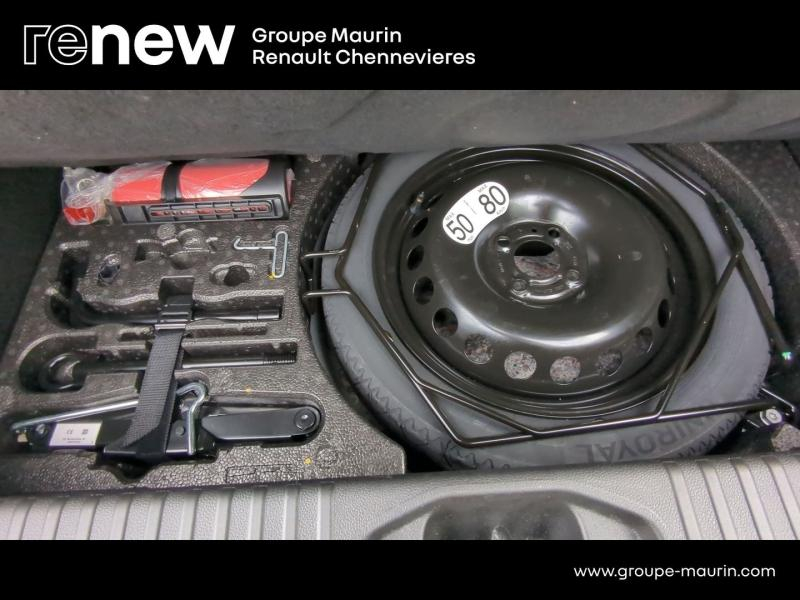 Photo 13 de l’annonce de RENAULT Clio d’occasion à vendre à CHENNEVIÈRES-SUR-MARNE