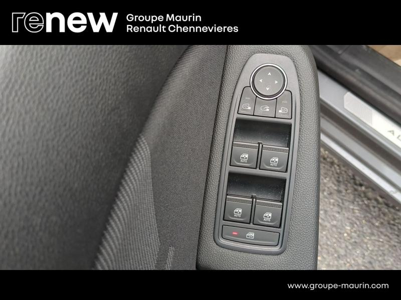 Photo 15 de l’annonce de RENAULT Clio d’occasion à vendre à CHENNEVIÈRES-SUR-MARNE
