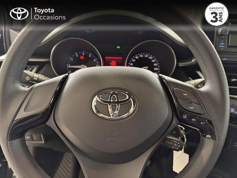 Photo 13 de l’annonce de TOYOTA C-HR d’occasion à vendre à LATTES