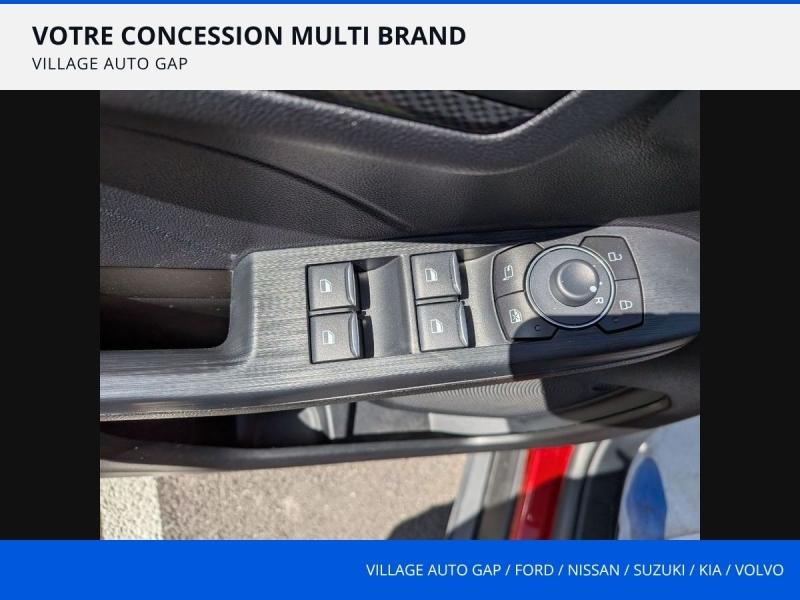 Photo 14 de l’annonce de FORD Kuga d’occasion à vendre à GAP