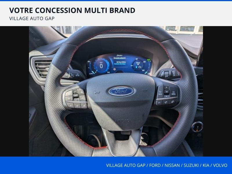 Photo 18 de l’annonce de FORD Kuga d’occasion à vendre à GAP