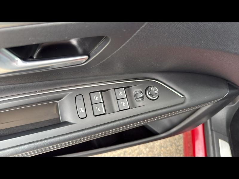 Photo 17 de l’annonce de PEUGEOT 3008 d’occasion à vendre à BOLLÈNE