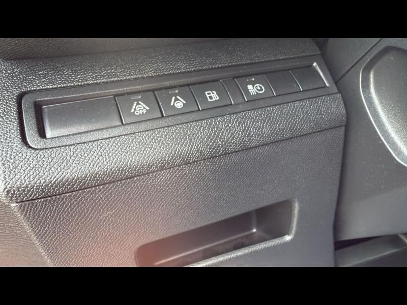 Photo 18 de l’annonce de PEUGEOT 3008 d’occasion à vendre à BOLLÈNE