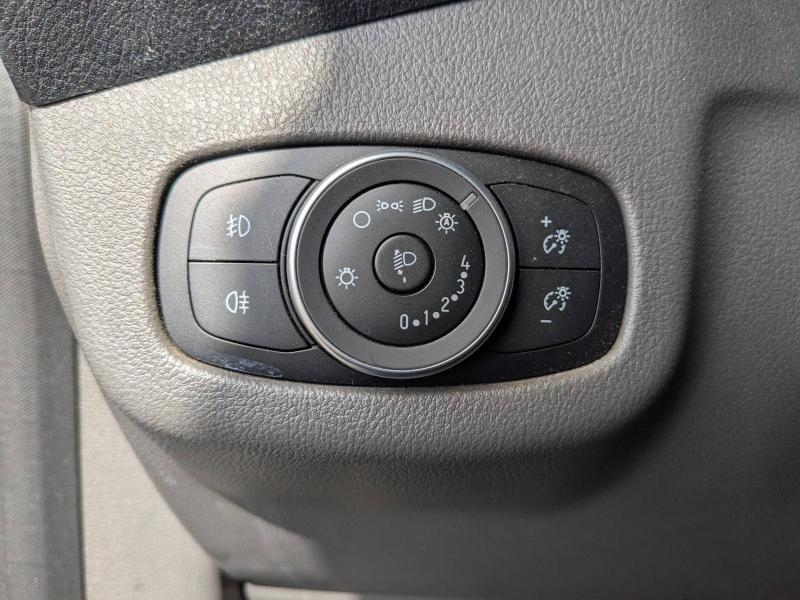 Photo 10 de l’annonce de FORD Transit Connect VUL d’occasion à vendre à BRIGNOLES