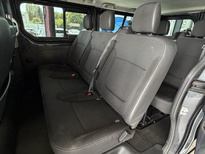 Photo 8 de l’annonce de NISSAN Primastar Combi d’occasion à vendre à PAYS DE GEX