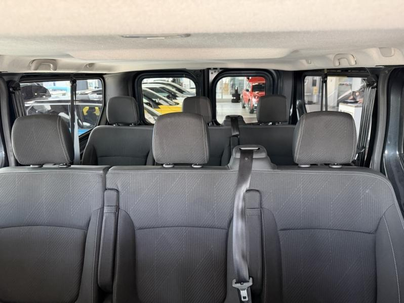 Photo 17 de l’annonce de NISSAN Primastar Combi d’occasion à vendre à PAYS DE GEX
