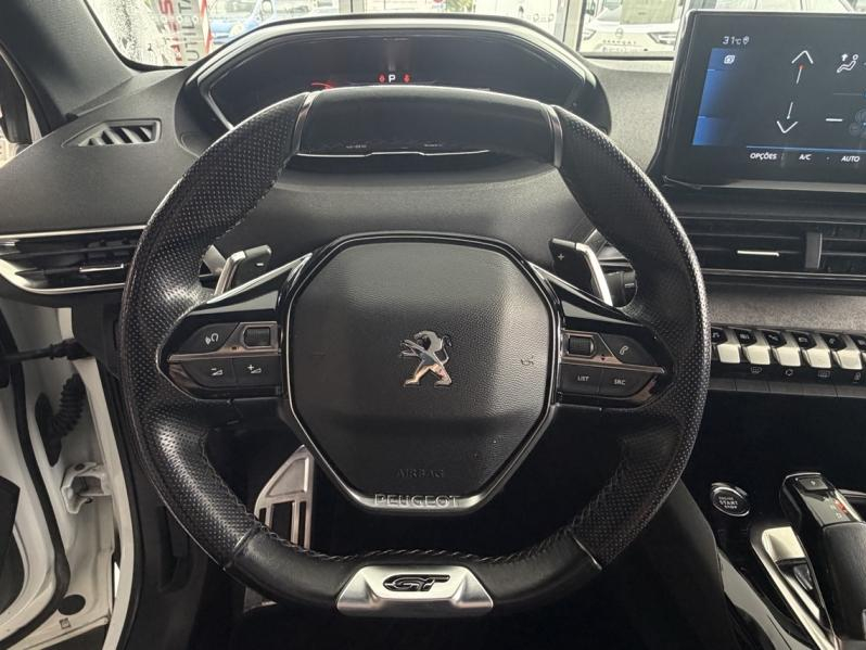 Photo 12 de l’annonce de PEUGEOT 5008 d’occasion à vendre à PAYS DE GEX