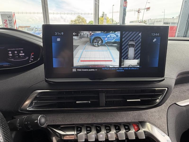Photo 16 de l’annonce de PEUGEOT 5008 d’occasion à vendre à PAYS DE GEX