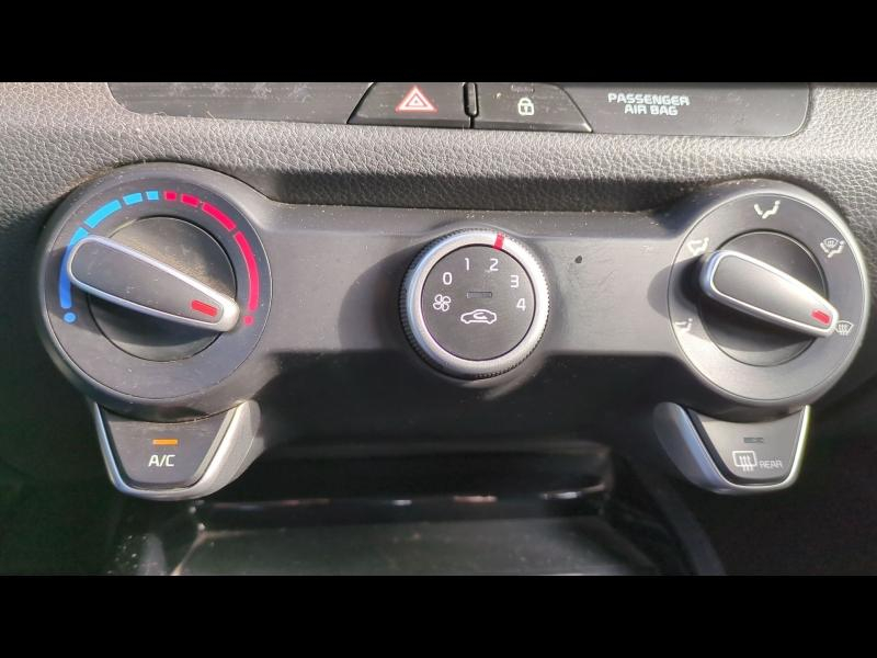 Photo 15 de l’annonce de KIA Rio d’occasion à vendre à GAP