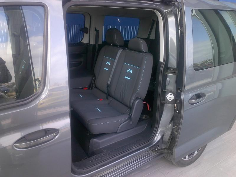 Photo 20 de l’annonce de FORD Grd Tourneo Connect d’occasion à vendre à PERPIGNAN