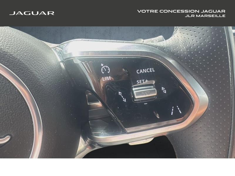 Photo 20 de l’annonce de JAGUAR F-Pace d’occasion à vendre à MARSEILLE