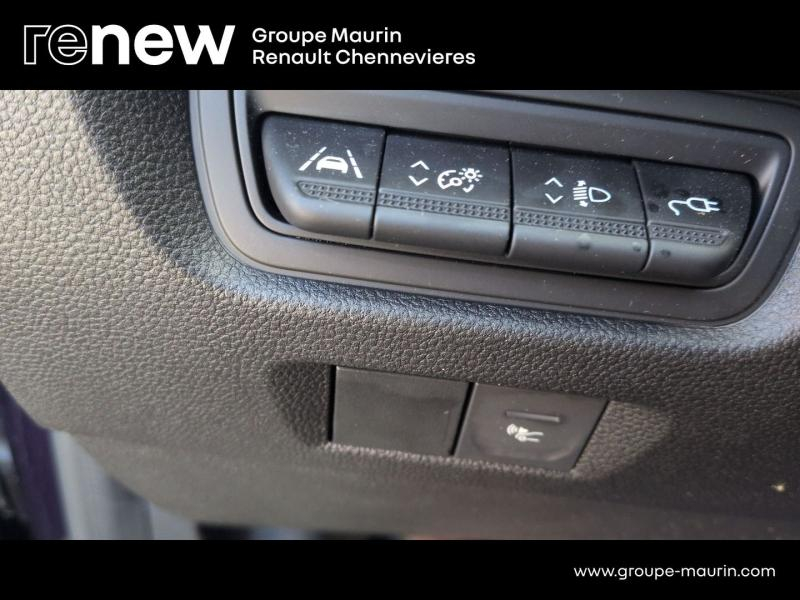 Photo 20 de l’annonce de RENAULT Zoe d’occasion à vendre à CHENNEVIÈRES-SUR-MARNE
