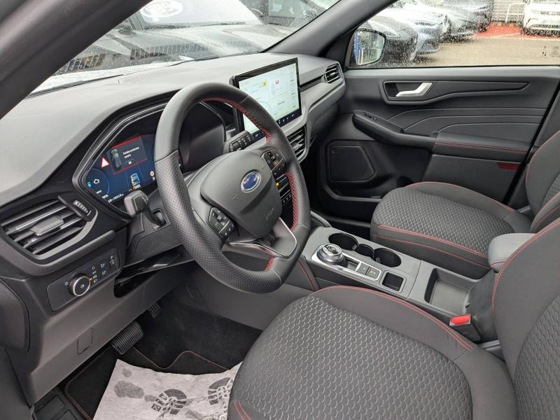Photo 8 de l’annonce de FORD Kuga d’occasion à vendre à AVIGNON