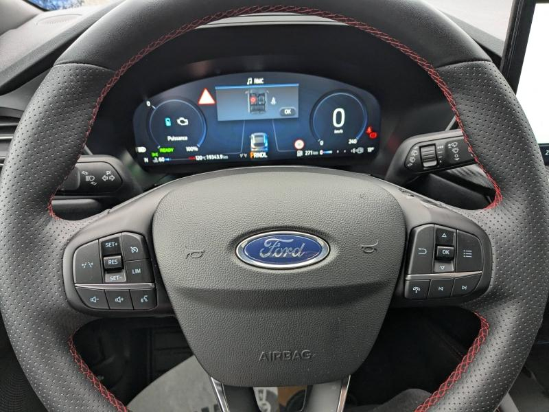 Photo 13 de l’annonce de FORD Kuga d’occasion à vendre à AVIGNON