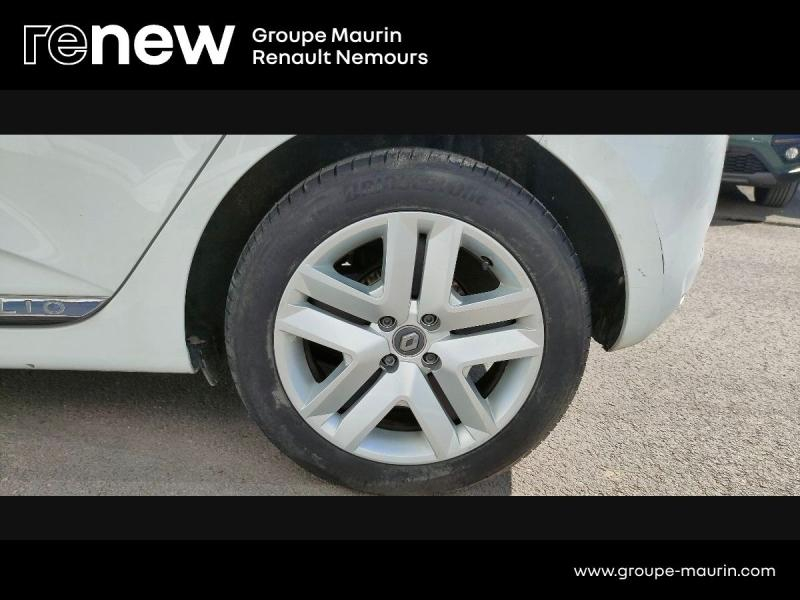 Photo 9 de l’annonce de RENAULT Clio d’occasion à vendre à SAINT PIERRE LES NEMOURS