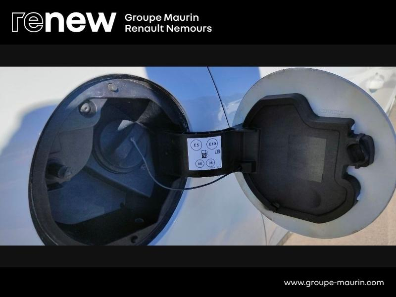 Photo 10 de l’annonce de RENAULT Clio d’occasion à vendre à SAINT PIERRE LES NEMOURS