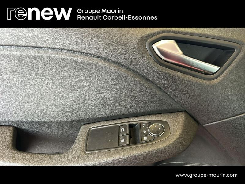 Photo 15 de l’annonce de RENAULT Clio d’occasion à vendre à CORBEIL-ESSONNES