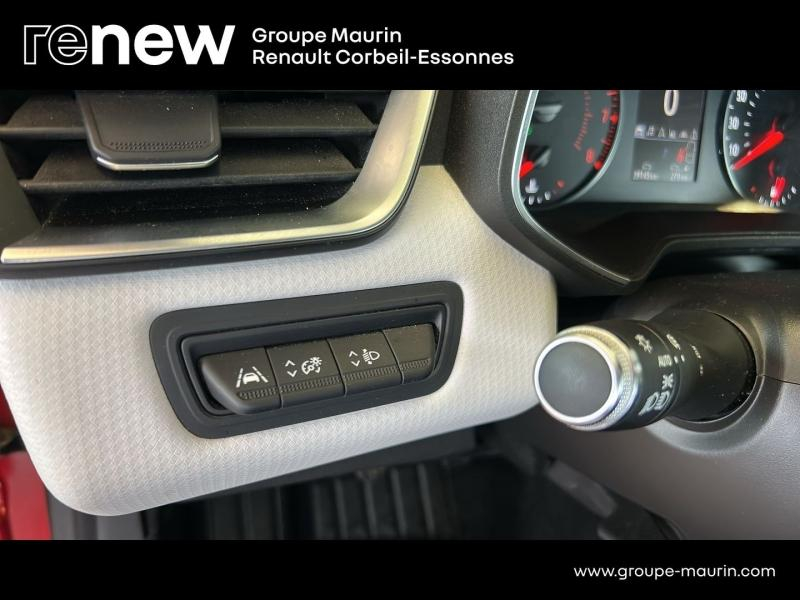 Photo 16 de l’annonce de RENAULT Clio d’occasion à vendre à CORBEIL-ESSONNES