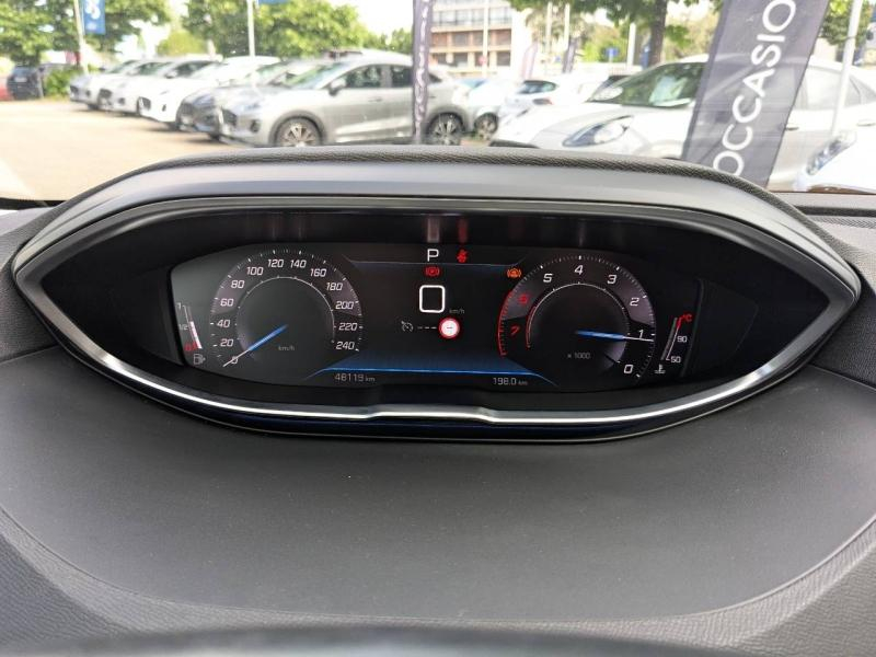 Photo 19 de l’annonce de PEUGEOT 3008 d’occasion à vendre à MARSEILLE