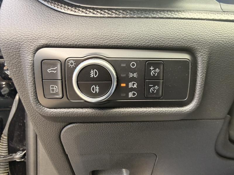 Photo 10 de l’annonce de FORD Explorer d’occasion à vendre à AUBAGNE