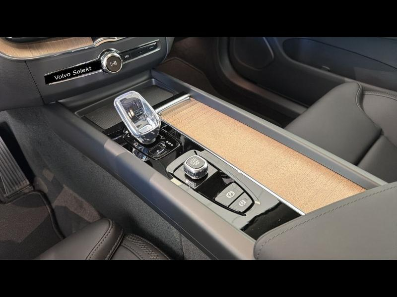 Photo 19 de l’annonce de VOLVO XC60 d’occasion à vendre à TOULON