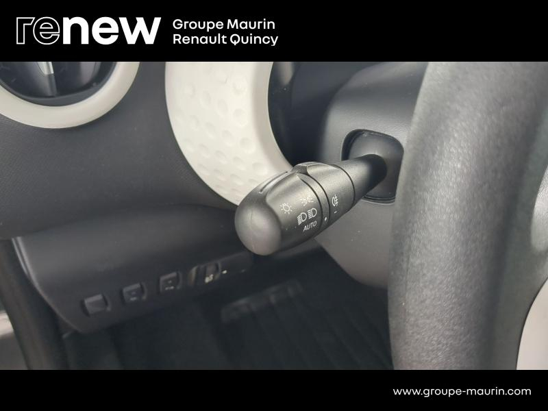 Photo 7 de l’annonce de RENAULT Twingo d’occasion à vendre à QUINCY-SOUS-SÉNART