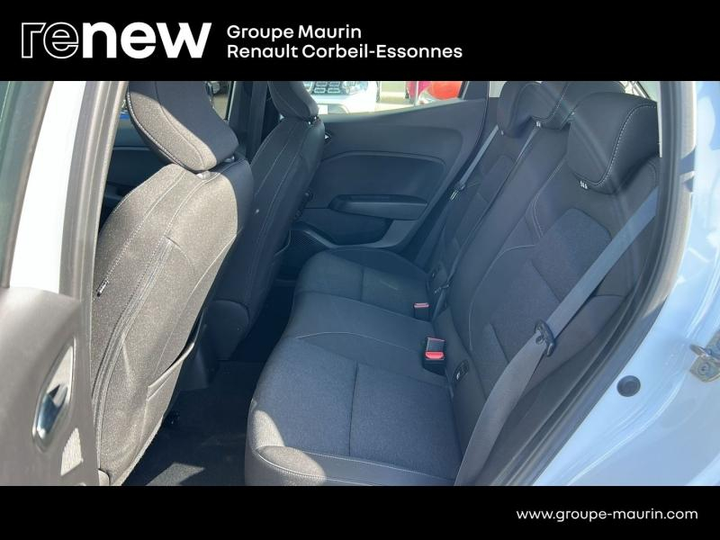 Photo 11 de l’annonce de RENAULT Clio d’occasion à vendre à CORBEIL-ESSONNES