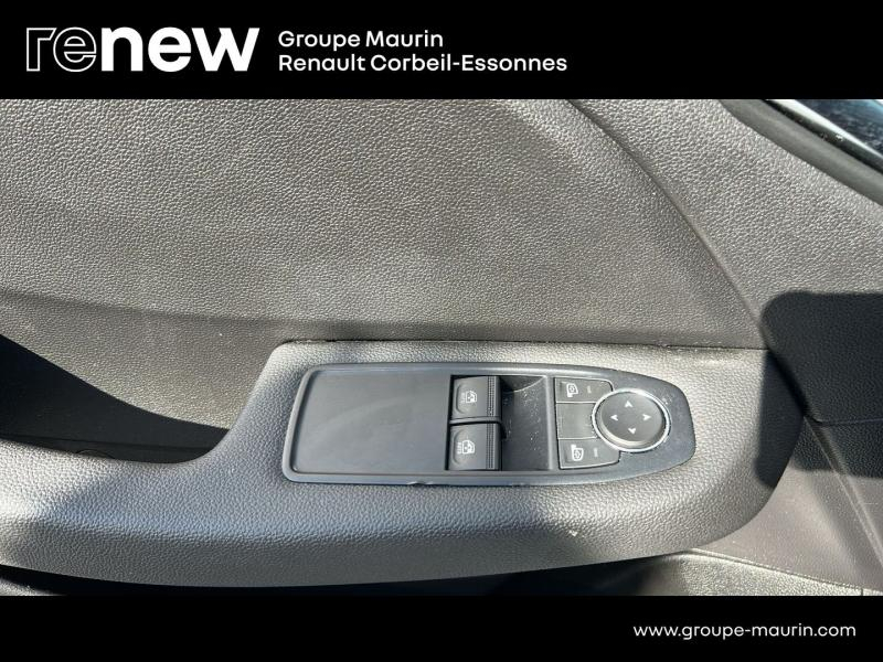 Photo 14 de l’annonce de RENAULT Clio d’occasion à vendre à CORBEIL-ESSONNES