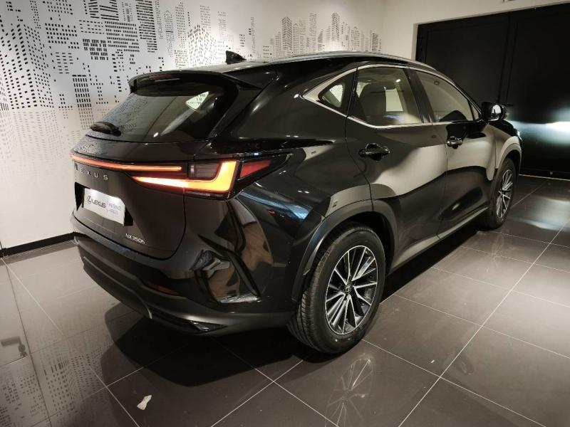 Photo 4 de l’annonce de LEXUS NX d’occasion à vendre à LATTES